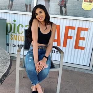 Meet your Posher, Maya